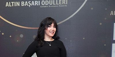 “Altın Başarı Ödülleri” sahiplerini buldu! Başarılı isimler ödüllendirildi...